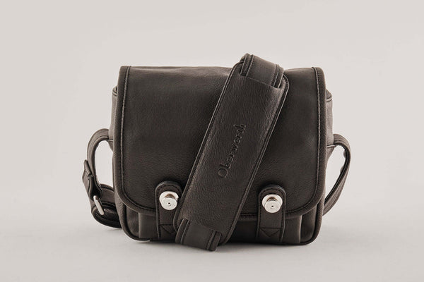 The Q Bag Rhubarb Edition - Leica Q3 Bag